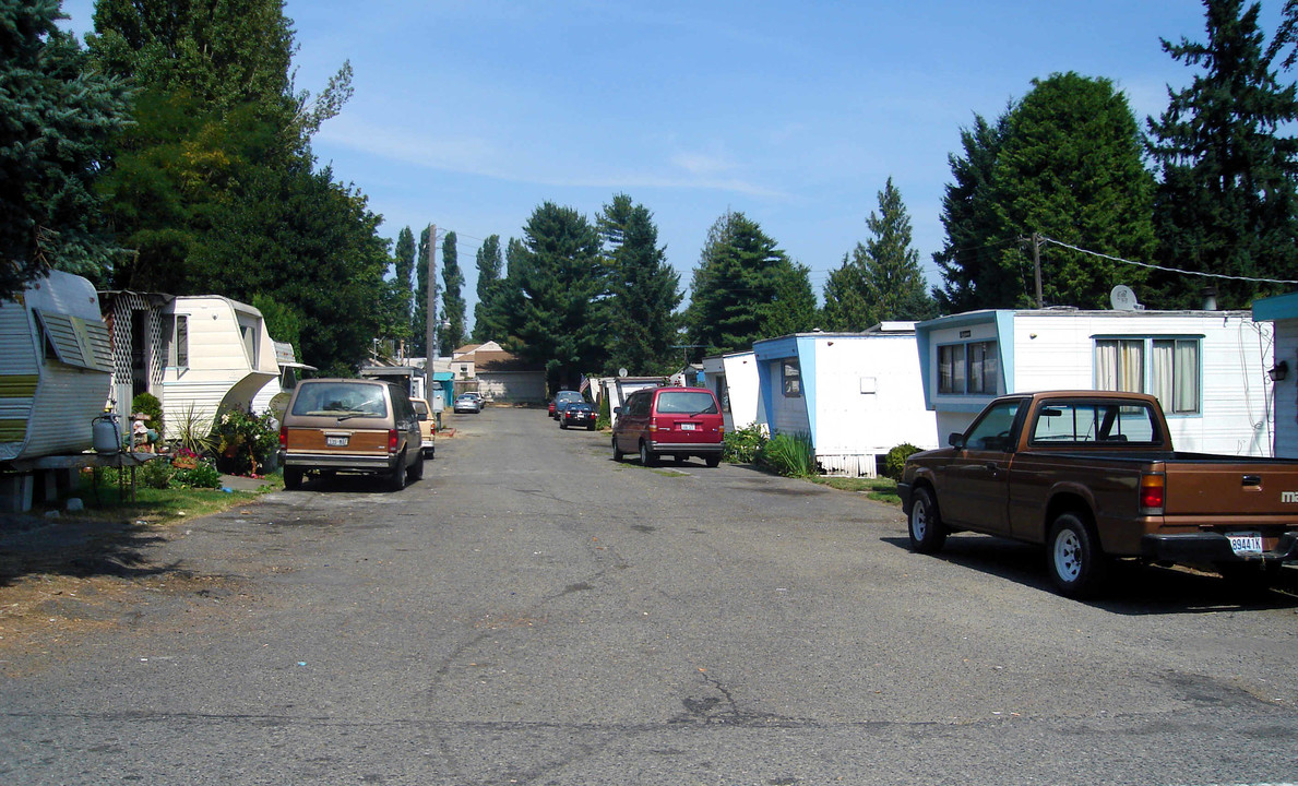 Rainbow Trailer Haven in Tukwila, WA - Building Photo