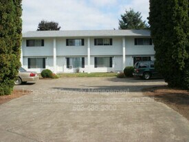 1781 SE Lilly Pl in Corvallis, OR - Building Photo