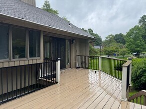 11 Woodruff Rd in Farmington, CT - Building Photo - Building Photo