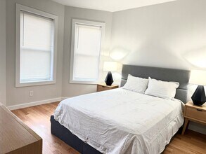 27 Linden St in Boston, MA - Building Photo - Building Photo