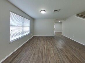 19010 Sunburst View Dr in Cypress, TX - Foto de edificio - Building Photo