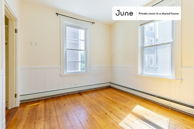 Room in Shared 4 bed/1.5 bath home in Boston, MA - Building Photo - Building Photo