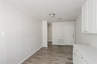 5037 Collingwood Dr in Garland, TX - Building Photo - Building Photo