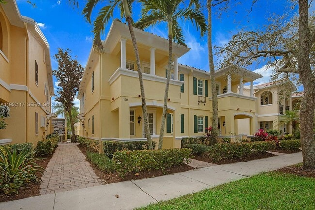 178 Soriano Dr in Jupiter, FL - Foto de edificio - Building Photo