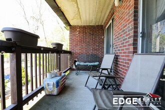 140 Kenrick St, Unit 27 in Boston, MA - Building Photo - Building Photo