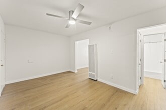 9302 Avalon Blvd in Los Angeles, CA - Building Photo - Building Photo