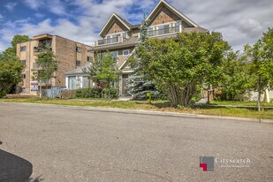 922-922 3 Ave NW in Calgary, AB - Building Photo