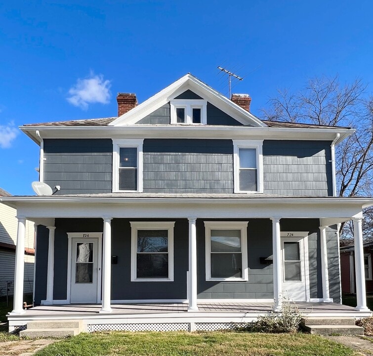 724 N Columbus St, Unit 724 in Lancaster, OH - Building Photo