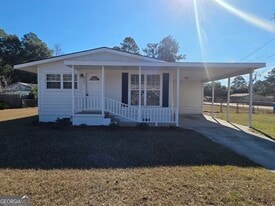 407 W 9th St in Rincon, GA - Building Photo