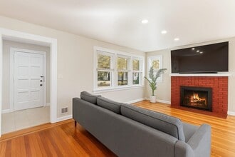 640 Martense Ave in Teaneck, NJ - Building Photo - Building Photo