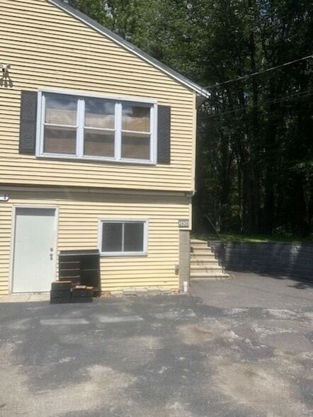 242 Leda Ave in Manchester, NH - Building Photo - Building Photo