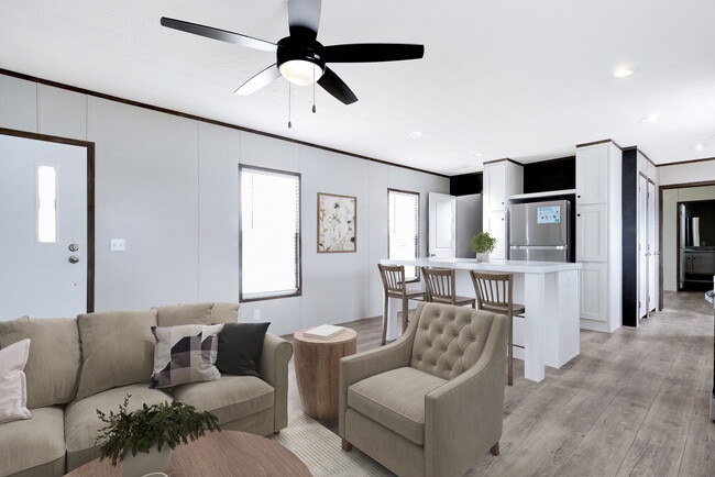 750 Silent Valley Rd in Lockhart, TX - Building Photo - Building Photo