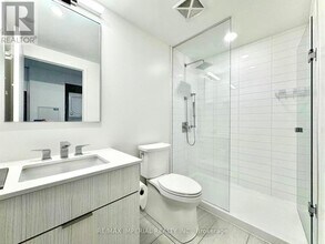 25 Richmond St E in Toronto, ON - Building Photo - Building Photo