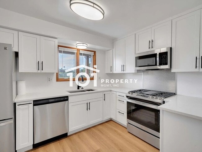 7522 Evergreen Dr in Goleta, CA - Building Photo - Building Photo