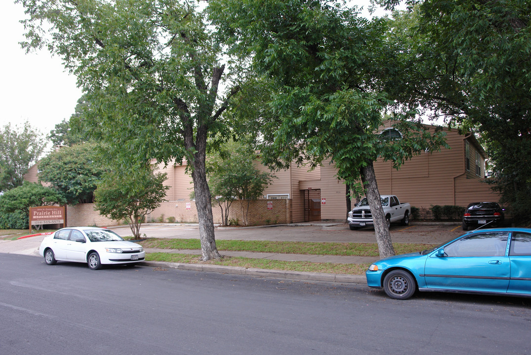 Prairie Hill Apartments in Dallas, TX - Building Photo