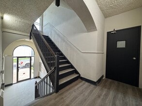 74 Shepherd St W in Windsor, ON - Building Photo - Building Photo