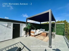 2705 Mathews Ave in Redondo Beach, CA - Building Photo - Building Photo