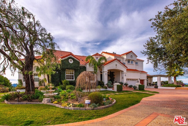 501 Sadie Rd in Topanga, CA - Building Photo - Building Photo