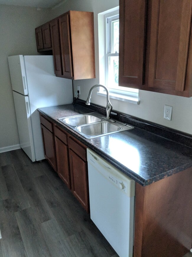 property at 9333 La Grange Rd