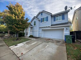 5811 Anchor Bay Way in Elk Grove, CA - Building Photo