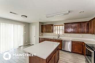 123 Harvest Hill Ln in Red Oak, TX - Foto de edificio - Building Photo