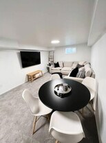 2392 S 200 W in Bountiful, UT - Building Photo