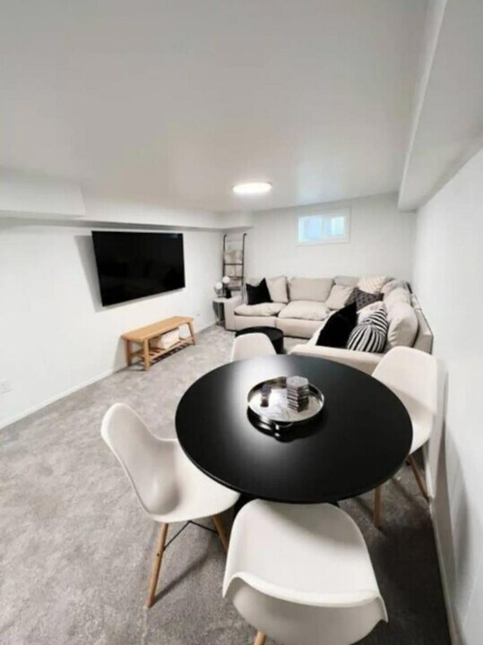 2382 S 200 W in Bountiful, UT - Building Photo