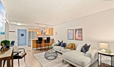 909 Logan St in Denver, CO - Building Photo - Building Photo