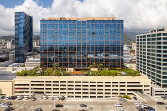One Ala Moana in Honolulu, HI - Building Photo - Building Photo