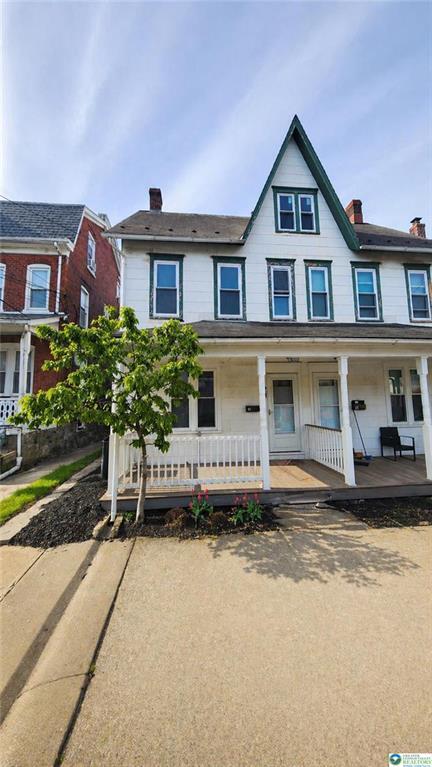 28 Park St in Nazareth, PA - Building Photo - Building Photo