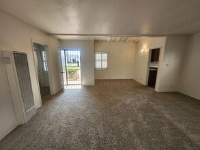 15408 Haas Ave in Gardena, CA - Building Photo - Building Photo