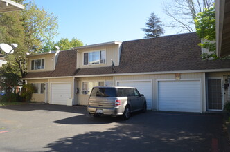 1270 Slater St in Santa Rosa, CA - Building Photo - Building Photo