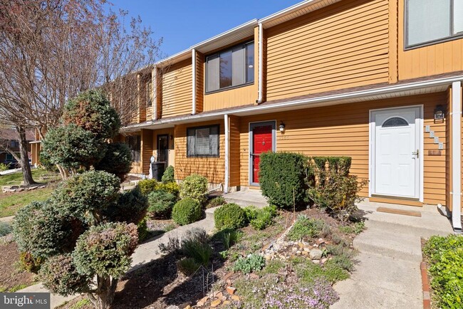1365 Almond Dr in Annapolis, MD - Building Photo - Building Photo