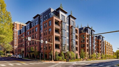 4903 Edgemoor Ln, Unit GO ID1490323P in Bethesda, MD - Building Photo - Building Photo