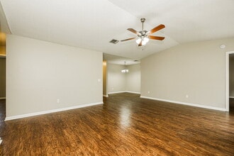 8050 Cumberland Gap Trail in Jacksonville, FL - Building Photo - Building Photo