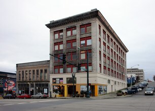 1800-1804 Hewitt Ave in Everett, WA - Building Photo - Building Photo