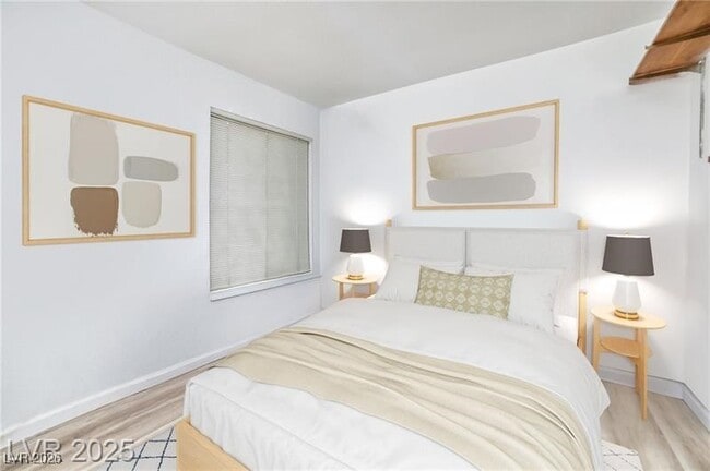 property at 4614 S Grand Dr