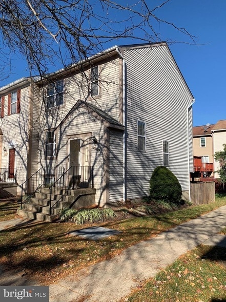 12019 Bronzegate Pl in Silver Spring, MD - Building Photo