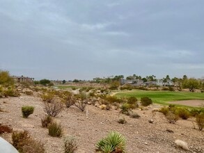 913 Duckhorn Ct in Las Vegas, NV - Building Photo - Building Photo