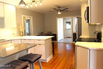 2415 W Old State Rd in Schenectady, NY - Building Photo - Building Photo
