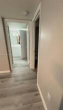 7100 NW 179th St in Hialeah, FL - Building Photo - Building Photo