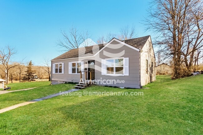7901 Brooklyn Ave in Kansas City, MO - Building Photo - Building Photo