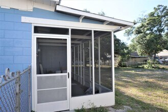 850 Center Ln in Clermont, FL - Building Photo - Building Photo