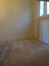 830 NE 71st Ave in Hillsboro, OR - Building Photo - Building Photo