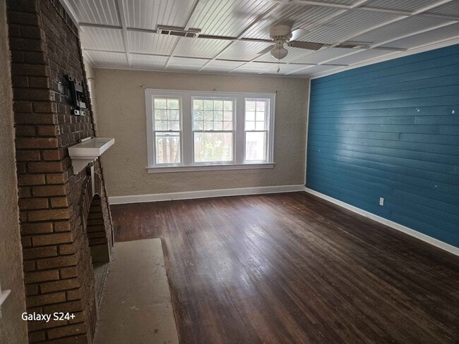 2042 S Washington St, Unit A in Amarillo, TX - Building Photo - Building Photo