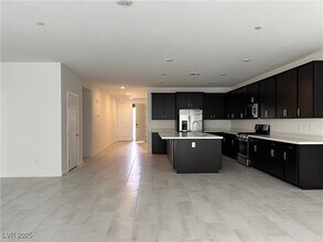 3495 Lamberto Clf Wy in Henderson, NV - Building Photo - Building Photo