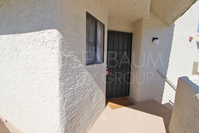 885 N Granite Reef Rd in Scottsdale, AZ - Building Photo - Building Photo