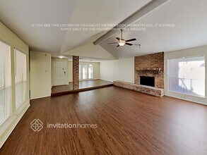 15834 Fox Springs Dr in Houston, TX - Building Photo - Building Photo