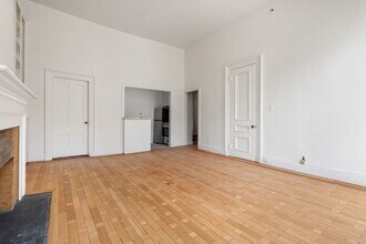 413 Beacon St in Boston, MA - Foto de edificio - Building Photo