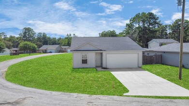 145 Mesquite in Livingston, TX - Building Photo - Building Photo